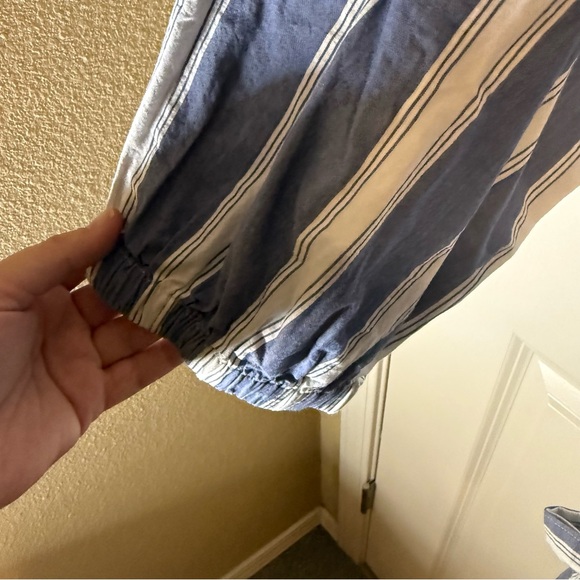 GAP Blue and White Striped Garment - Picture 7 of 7